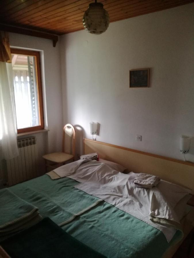 Rooms / Sobe Solar - ゴレンスカ地方 エクステリア 写真
